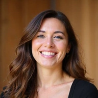 Sofía T. feliz después de aprender a comer conscientemente